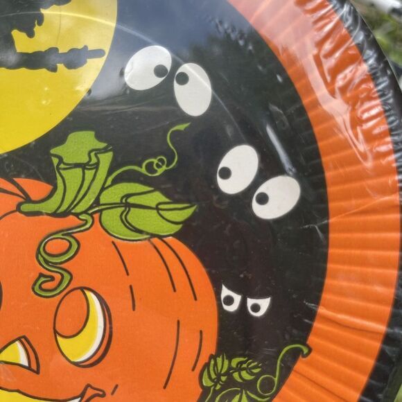 NOS VINTAGE Amscan HALLOWEEN 8 PAPER‎ PLATES 7" Which & SPOOKY EYES JackOLantern - Picture 6 of 6